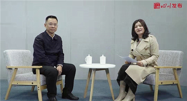 黄晓东作客四川发布